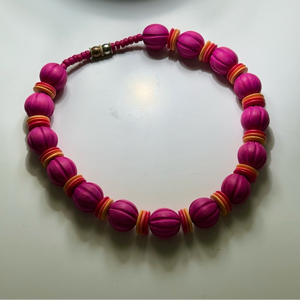 Chic Pink Orange Yellow Beaded Necklace Wooden Round and Flat Party Vacation - Picture 4 of 4